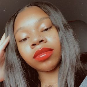 Meet your Posher, Briana